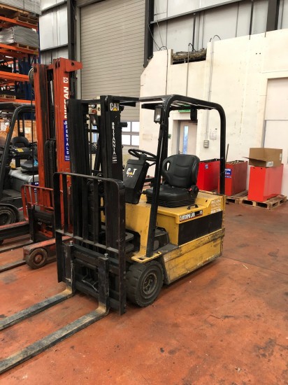 Used forklift for sale - Caterpillar 
